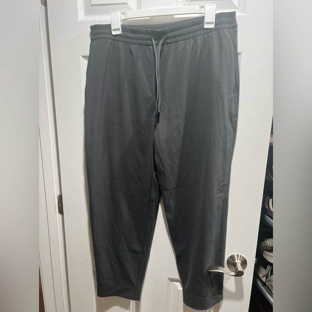 Lululemon Tapered-Leg Mid-Rise Pant 7/8 Length *Luxtreme